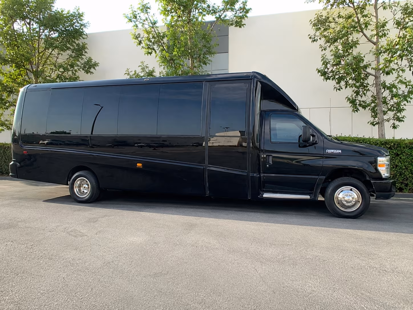 minibuses and motorcoaches to the museum of idaho and tautphaus park zoo